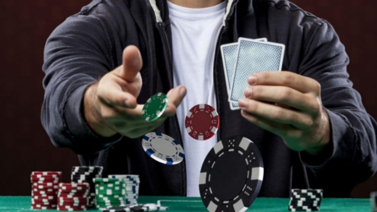 Aplikasi poker mana yang bagus untuk bermain dan memenangkan uang?